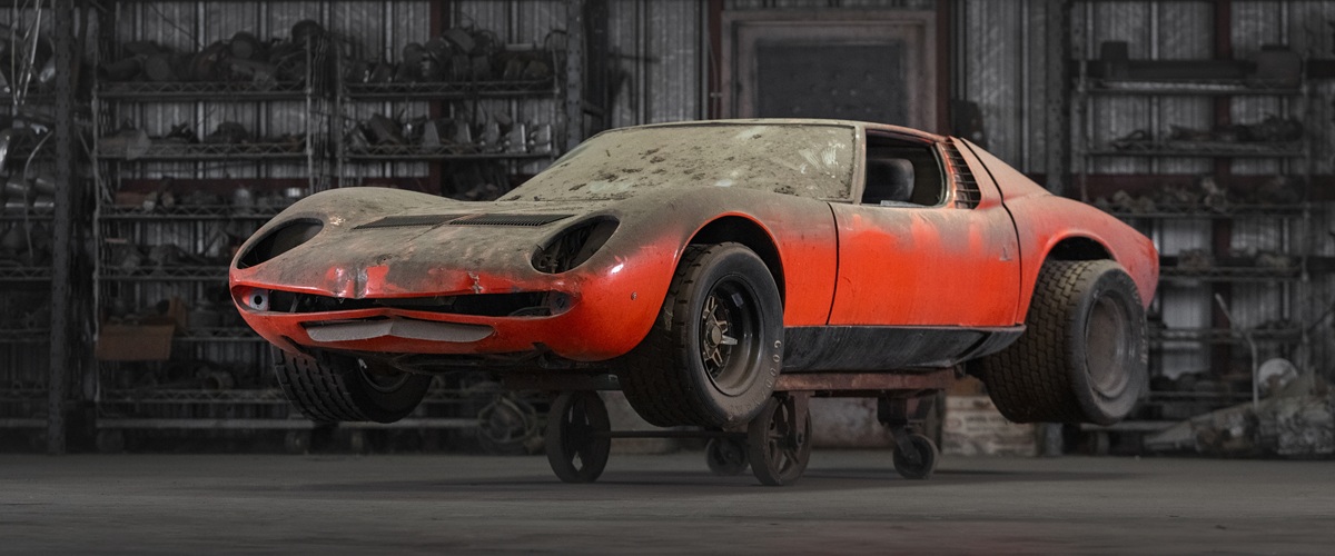Este Lamborghini Miura foi um dos primeiros produzidos e esteve guardado 44 anos